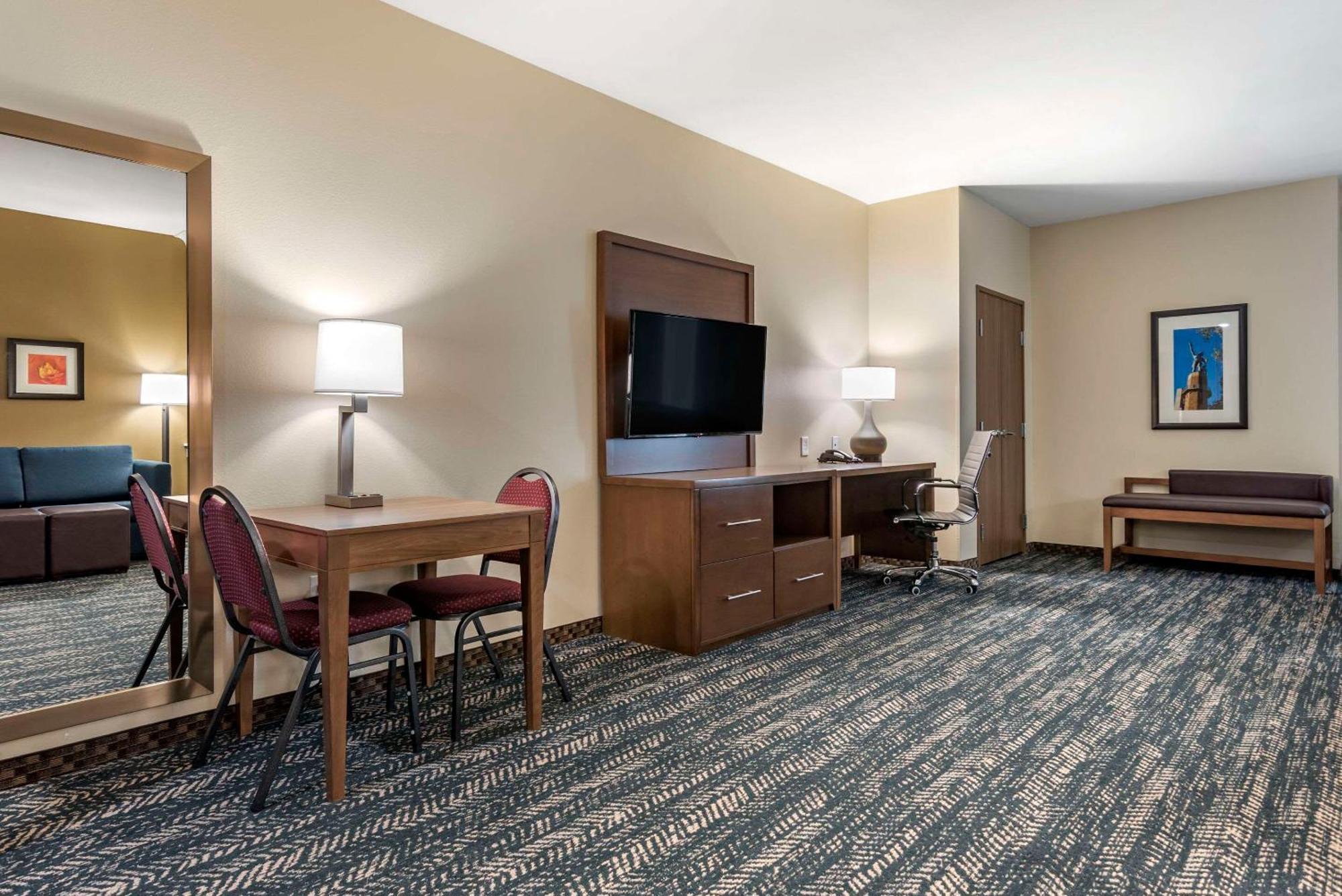 Comfort Inn & Suites Downtown Near University Tuscaloosa Luaran gambar